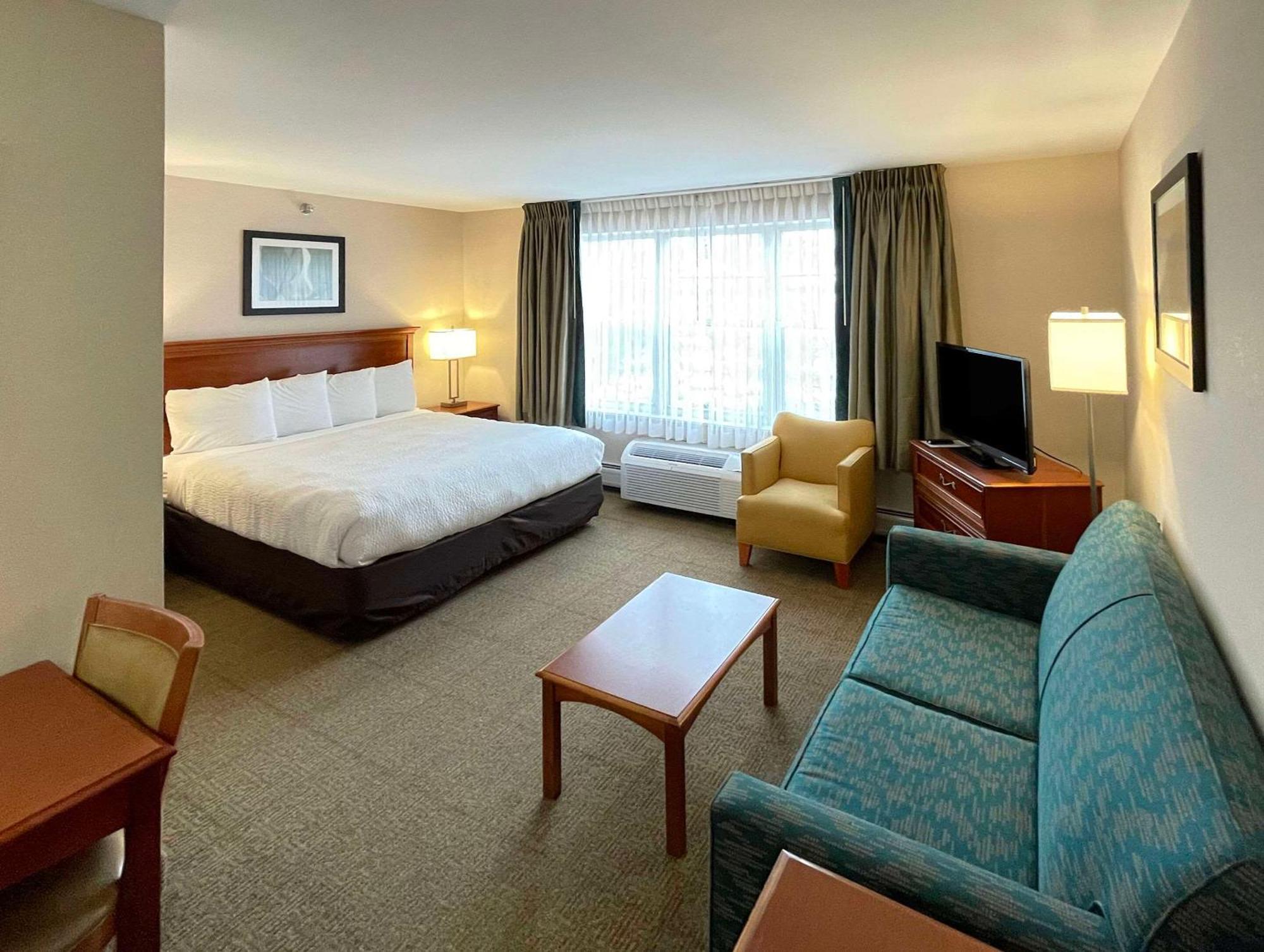 Smart Suites, Ascend Hotel Collection Южен Бърлингтън Екстериор снимка