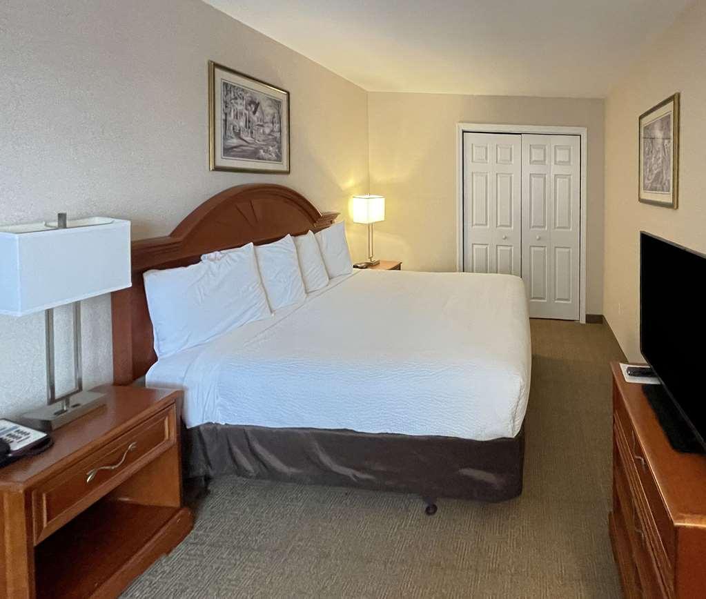 Smart Suites, Ascend Hotel Collection Южен Бърлингтън Стая снимка