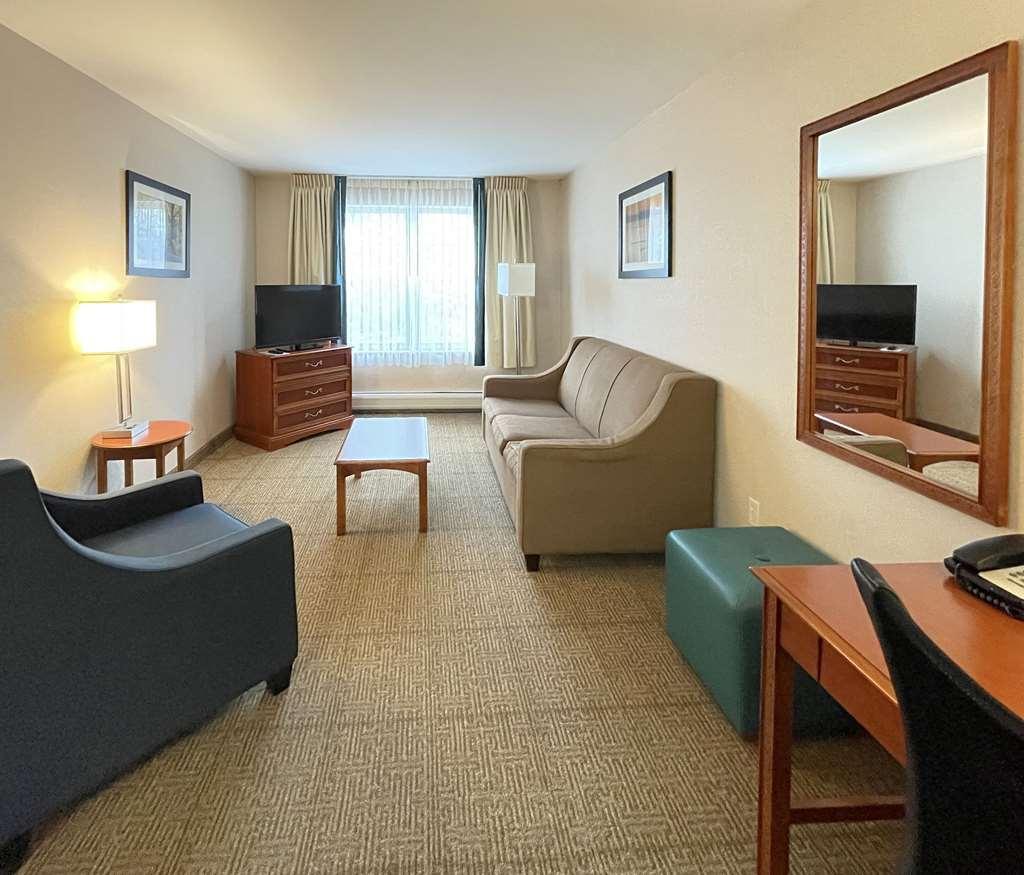 Smart Suites, Ascend Hotel Collection Южен Бърлингтън Стая снимка